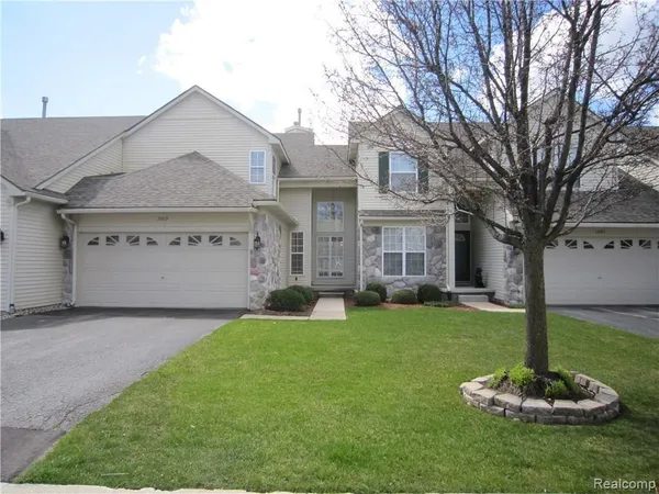 $2,350 | 1069 Calpernia, Wixom, MI 48393