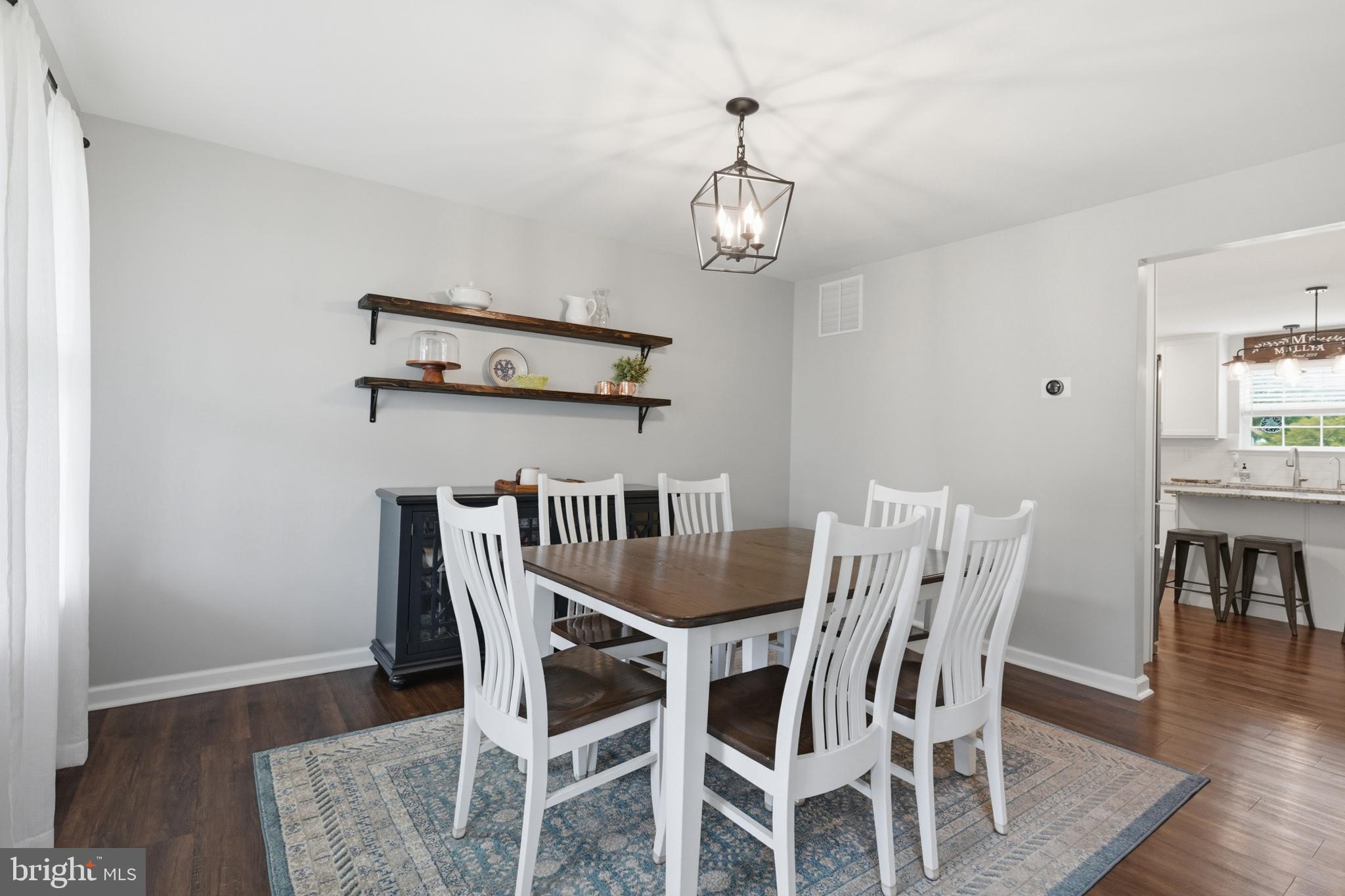 1072 Bear Road New Castle, DE 19720 - Photo 11 of 32 Dining Room