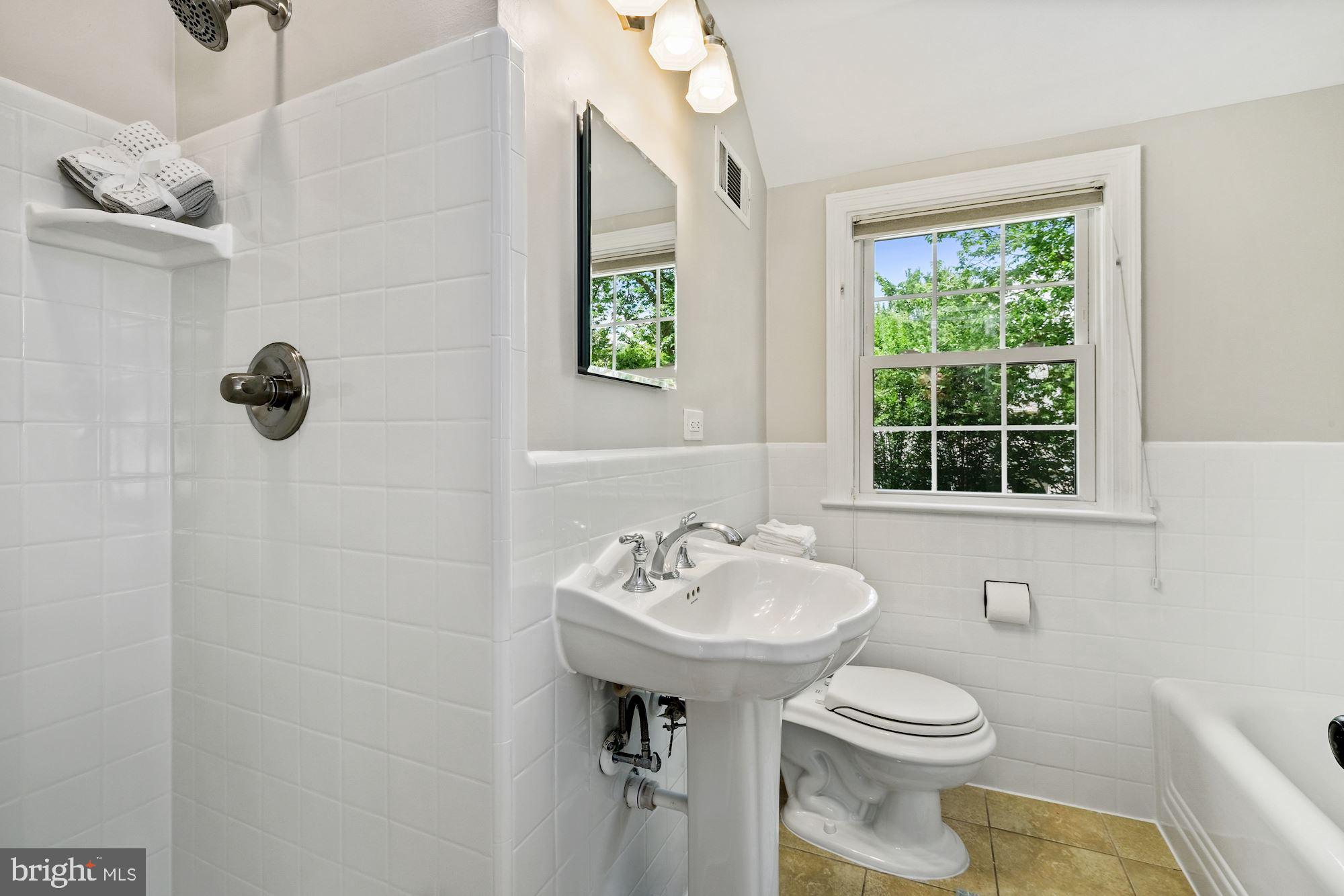 4625 River Road Bethesda, MD 20816 - Photo 18 of 27 Gallery Image 18