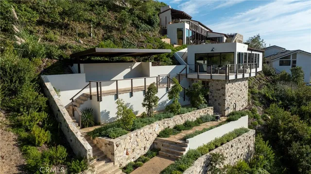 $47,500 | 345 Emerald Bay, Laguna Beach, CA 92651