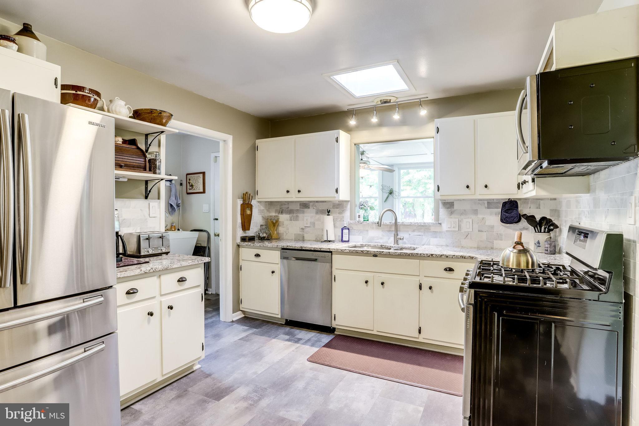 5538 Beverleys Mill Road Broad Run, VA 20137 - Photo 23 of 69 Upgraded Counters and Stainless Steel Appliances