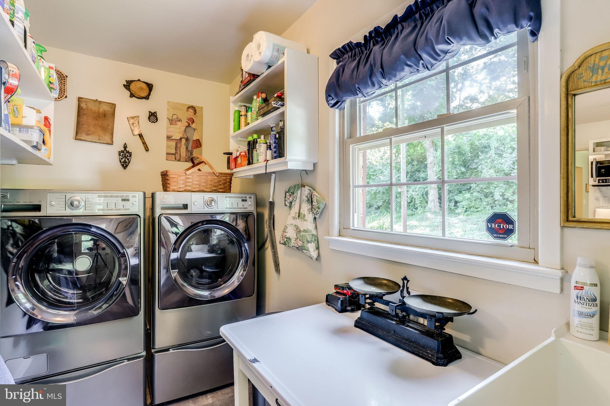 5538 Beverleys Mill Road Broad Run, VA 20137 - Photo 28 of 69 Laundry Room on Main Level