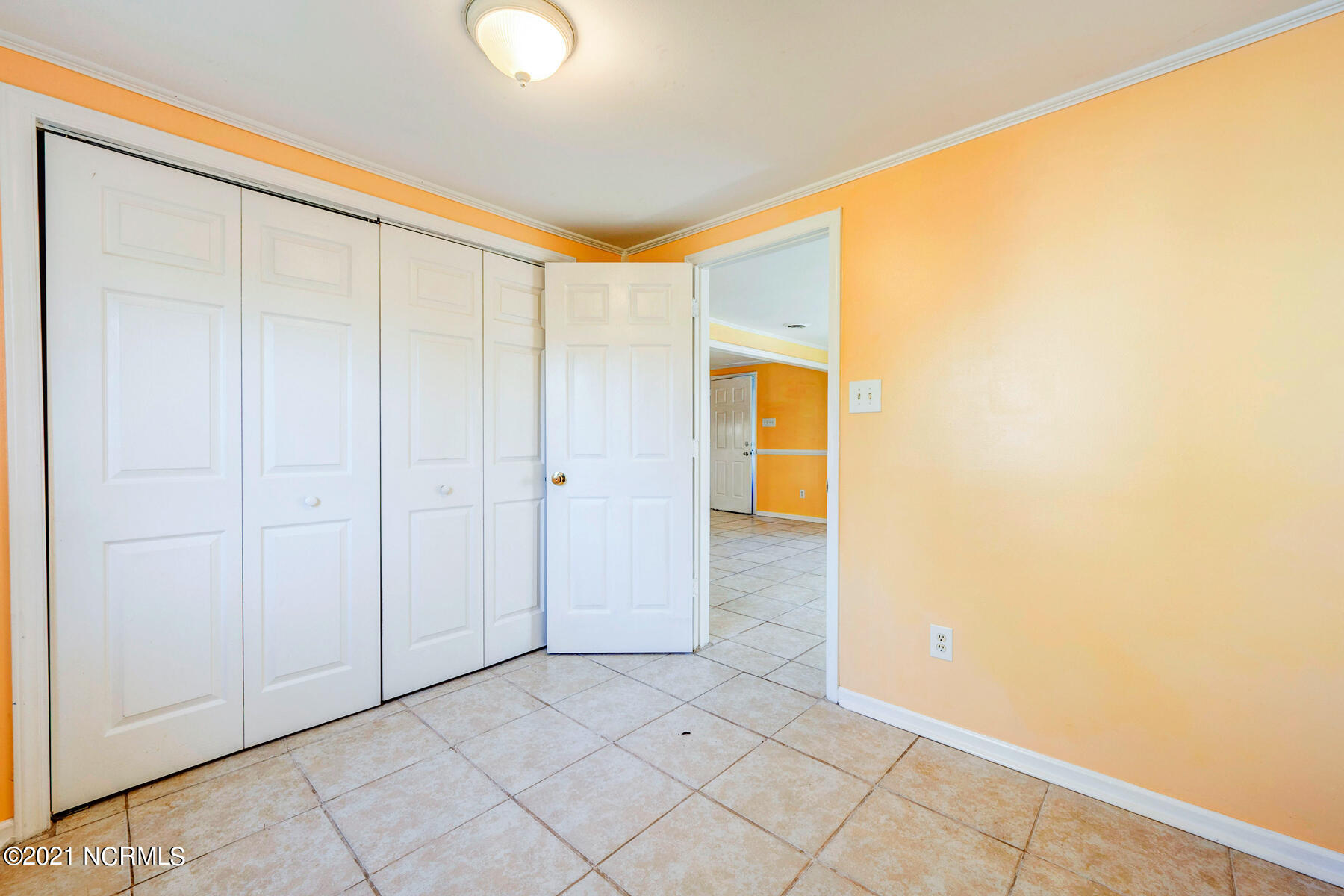137 Old Mill Road Newport, NC 28570 - Photo 12 of 49 137 Old Mill Road-00026