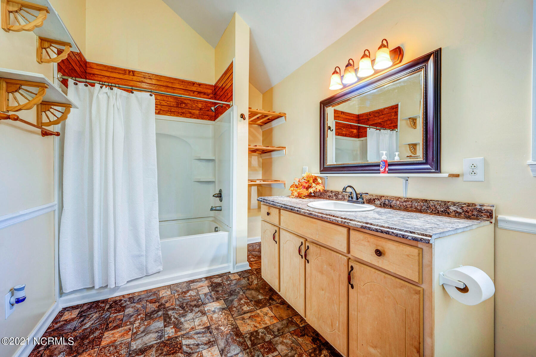 137 Old Mill Road Newport, NC 28570 - Photo 25 of 49 137 Old Mill Road-00041