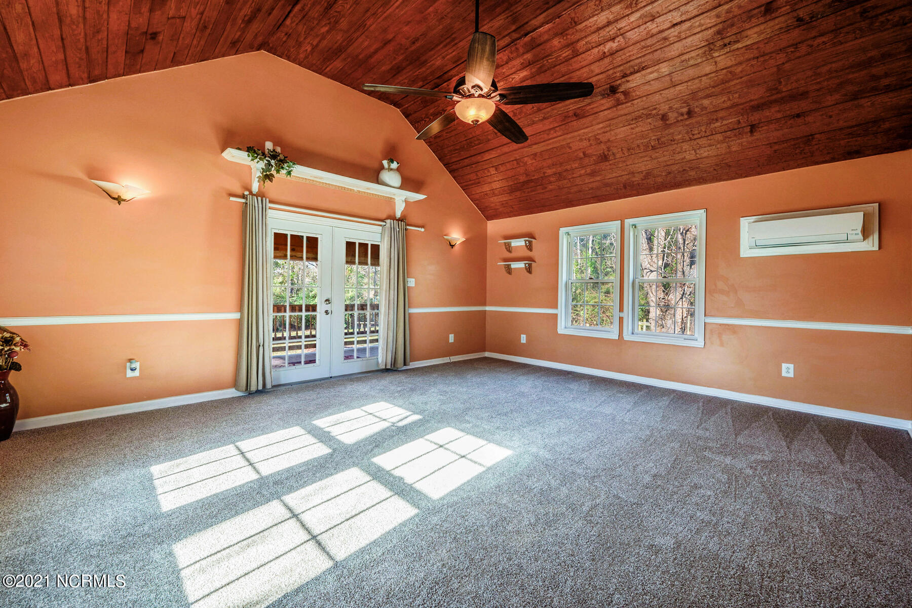 137 Old Mill Road Newport, NC 28570 - Photo 27 of 49 137 Old Mill Road-00043