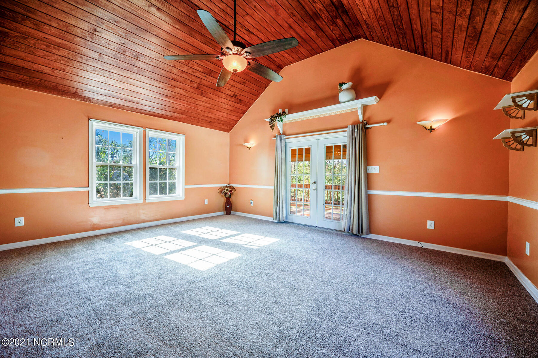137 Old Mill Road Newport, NC 28570 - Photo 28 of 49 137 Old Mill Road-00044