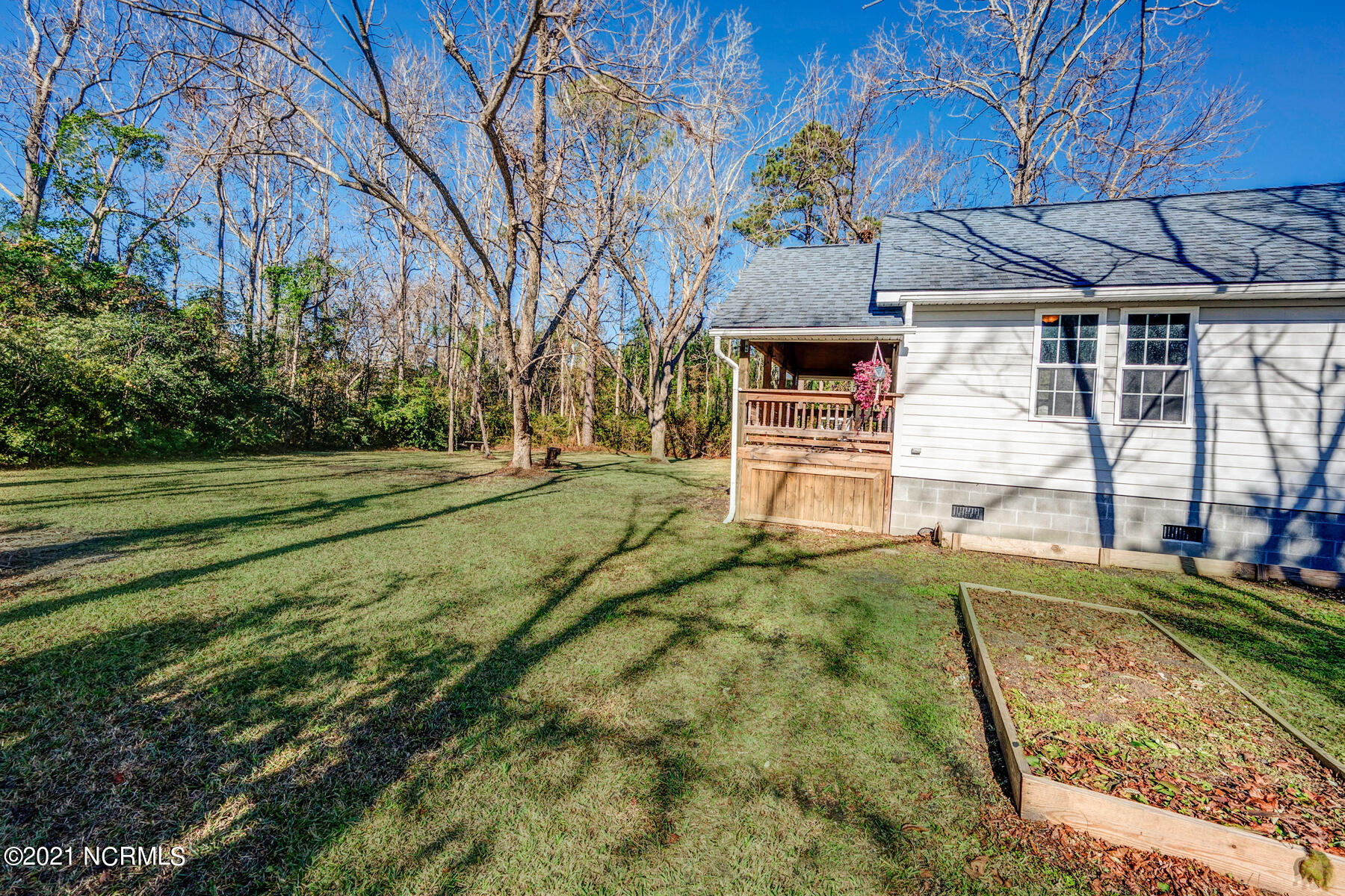 137 Old Mill Road Newport, NC 28570 - Photo 36 of 49 137 Old Mill Road-00019