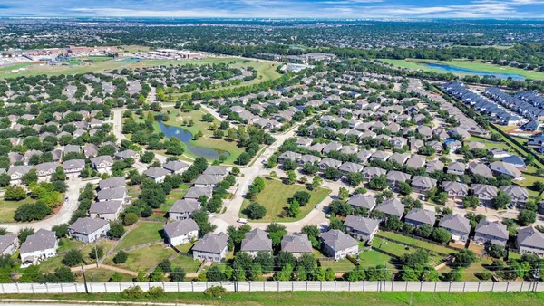 $2,250 | 6426 Haywards Crossing S Circle, Katy, TX 77494