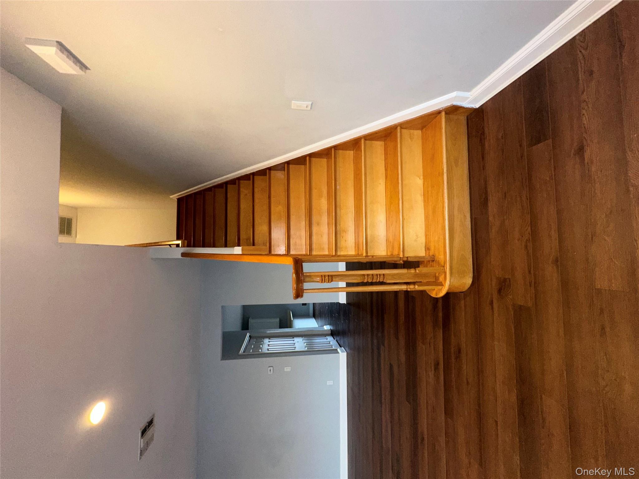 7803 Shore Road Port Washington, NY 11050 - Photo 4 of 7