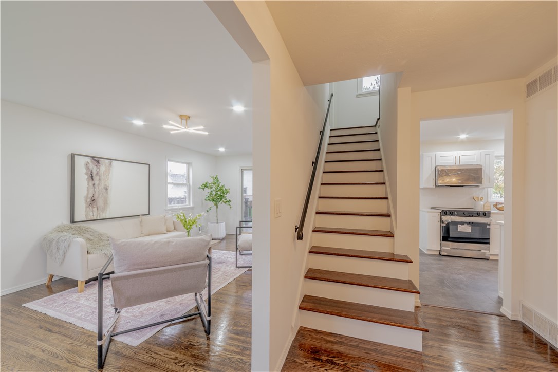 38 Campus Drive Rochester, NY 14623 - Photo 3 of 26