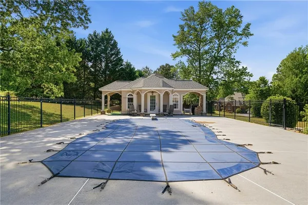 $950,000 | 31 Meadow Lakes Terrace, Cedartown, GA 30125