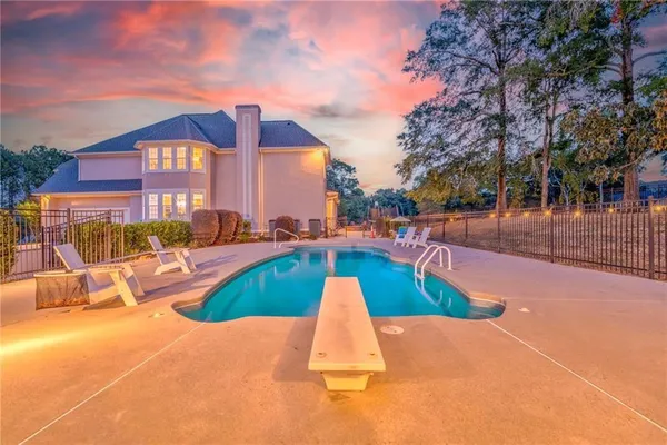 $950,000 | 31 Meadow Lakes Terrace, Cedartown, GA 30125