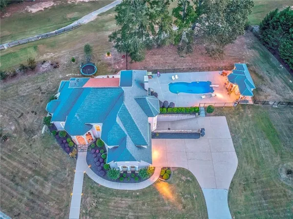 $950,000 | 31 Meadow Lakes Terrace, Cedartown, GA 30125