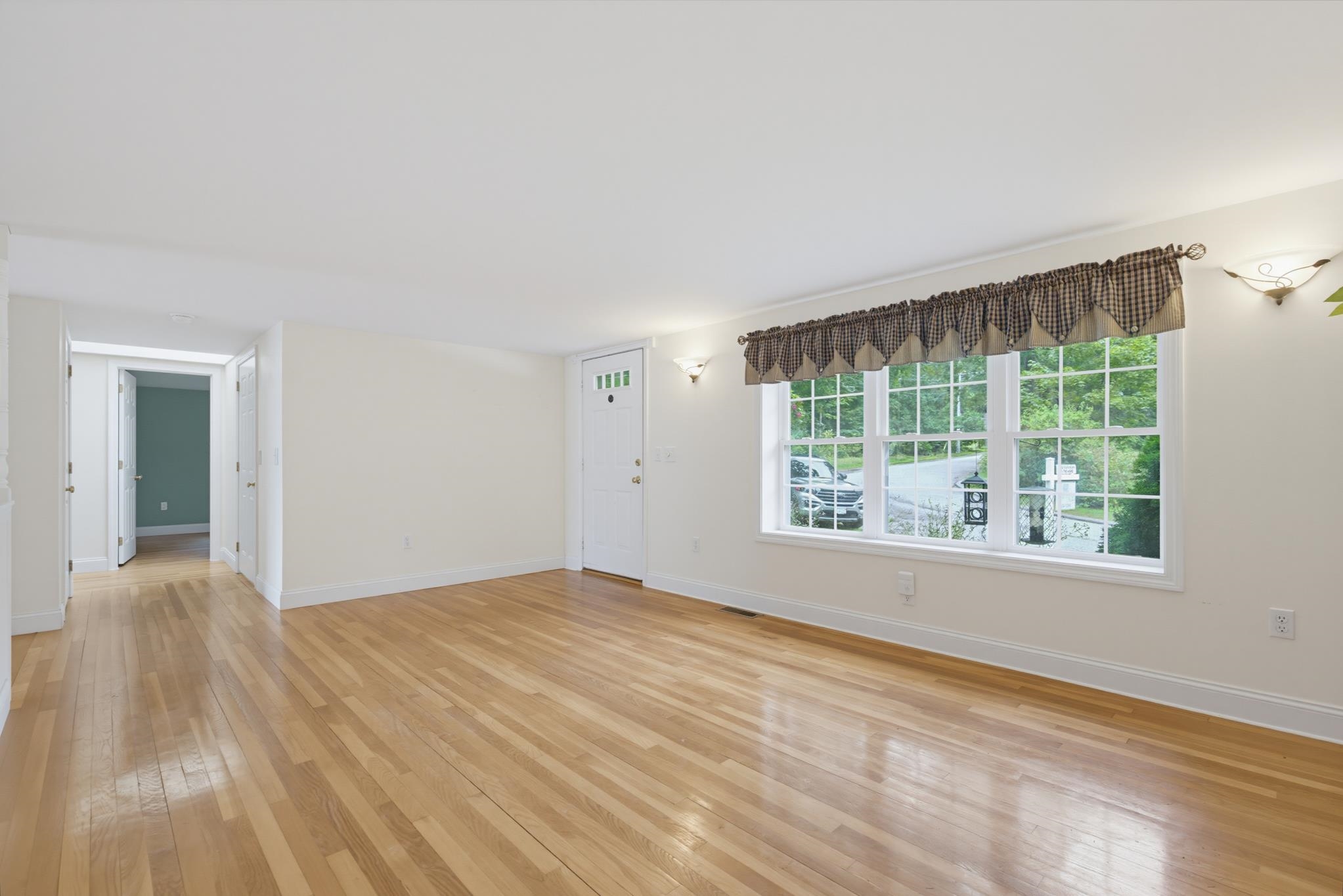 35 Pleasant Street Newfields, NH 03856 - Photo 9 of 58 Gallery Image 9