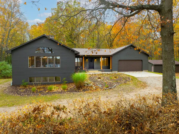 $650,000 | 13461 Burroughs Street Northeast, Lowell, MI 49331