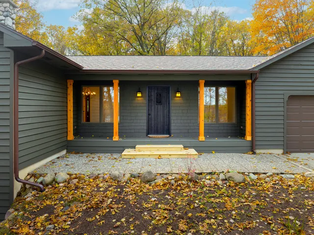 $649,900 | 13461 Burroughs Street Northeast, Lowell, MI 49331