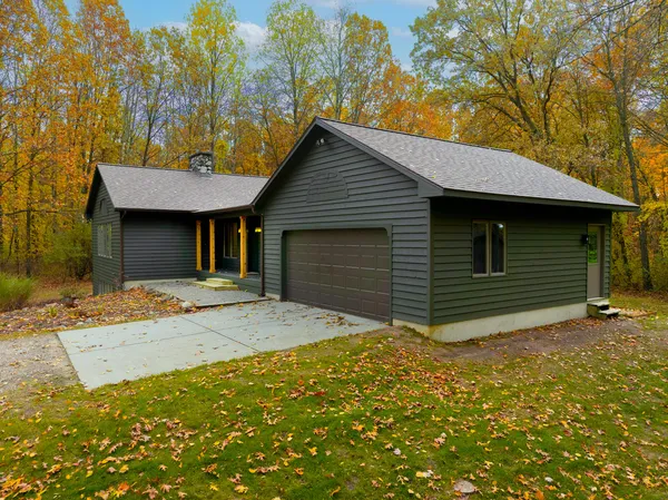 $650,000 | 13461 Burroughs Street Northeast, Lowell, MI 49331