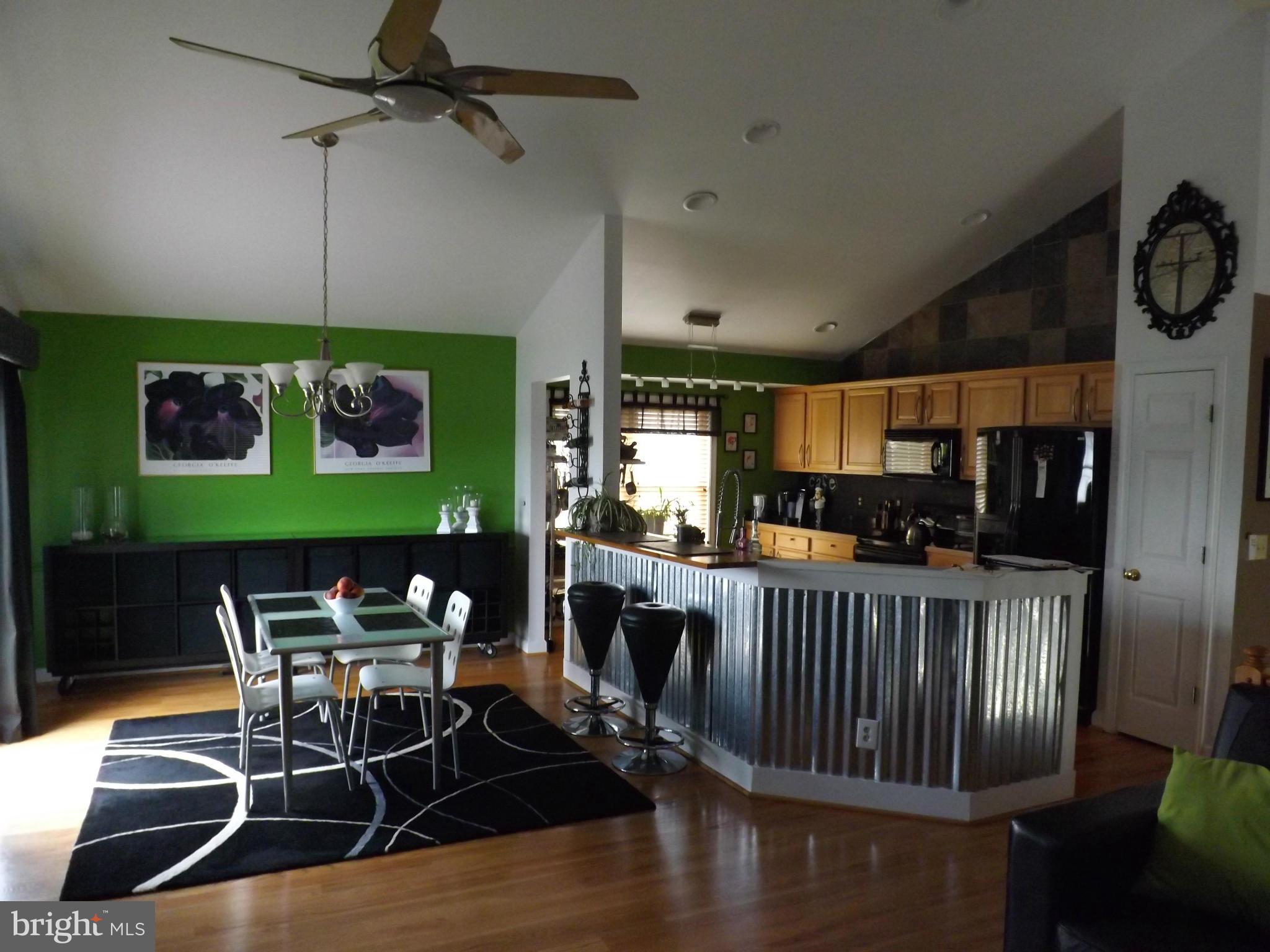 206 Goldenrod Road Winchester, VA 22602 - Photo 8 of 21 Dining Room
