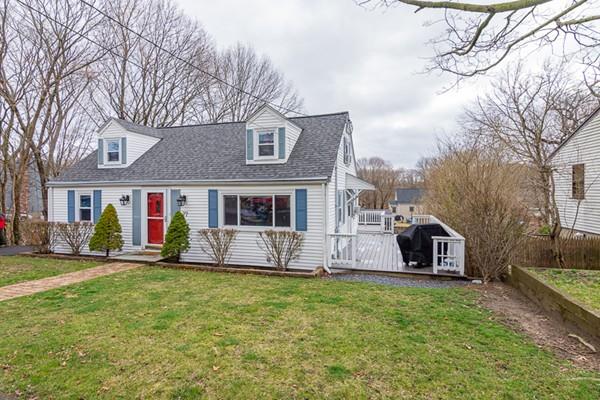 77 Wingate Road Weymouth, MA 02189 - Photo 3 of 31 Gallery Image 3
