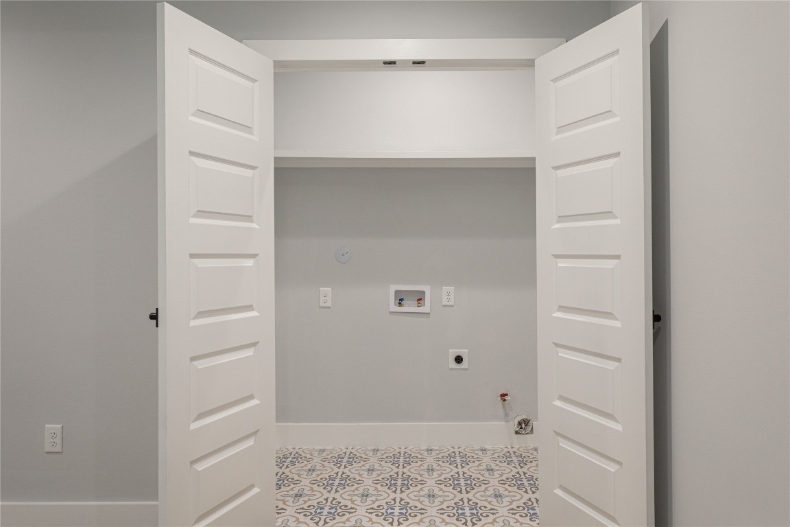 711 Boundary Street Houston, TX 77009 - Photo 17 of 26 a view of room