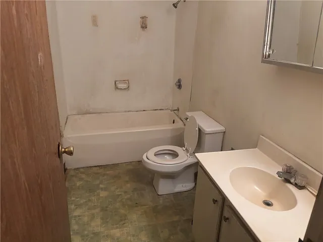 $89,900 | 444 Woodward Road, Unit 49, North Providence, RI 02904