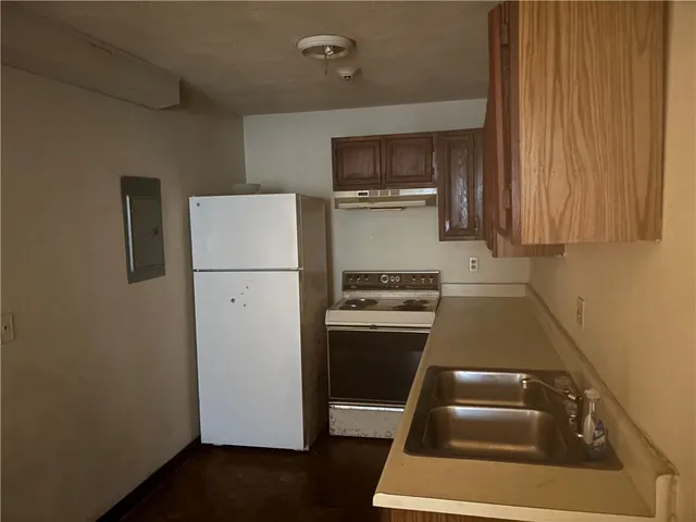 $89,900 | 444 Woodward Road, Unit 49, North Providence, RI 02904