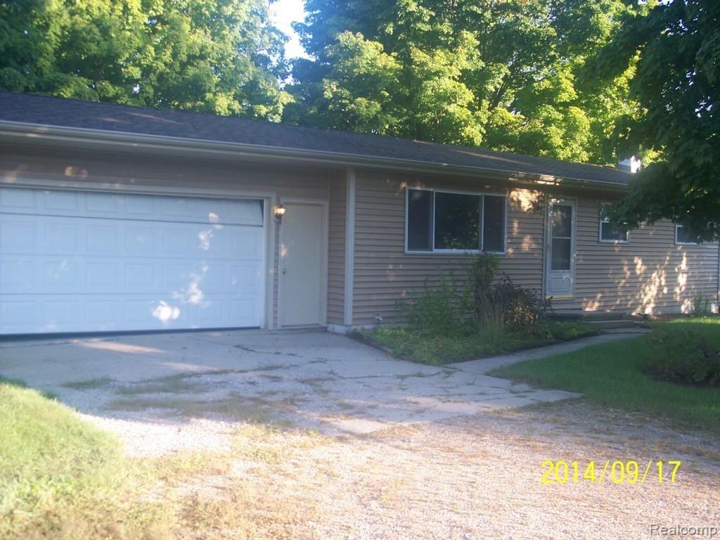 1763 North Lapeer Road Lapeer, MI 48446 - Photo 1 of 10 Front 2 (1).jpg