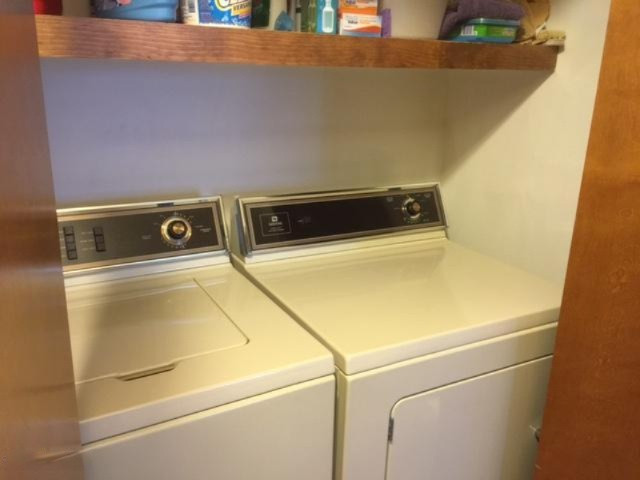 5123 Ridgeview Drive, Unit 17 Hudsonville, MI 49426 - Photo 6 of 17 laundry