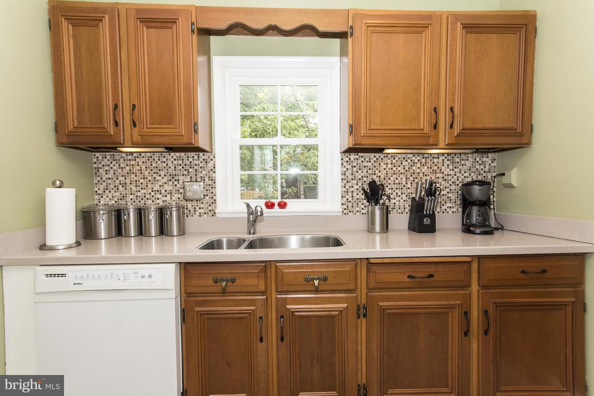4719 Ridgeway Avenue Baltimore, MD 21206 - Photo 12 of 30 Kitchen
