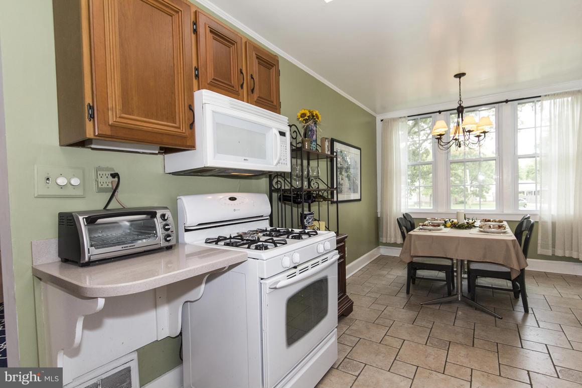 4719 Ridgeway Avenue Baltimore, MD 21206 - Photo 14 of 30 Kitchen