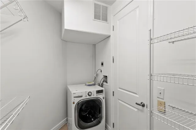 $400,000 | 1101 Walnut Street, Unit 1507, Kansas City, MO 64106