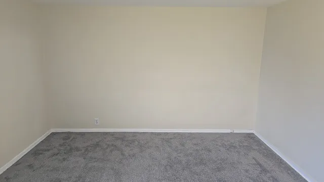 $54,900 | 141 Hemlock Street, Park Forest, IL 60466