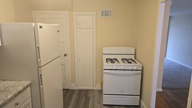 $54,900 | 141 Hemlock Street, Park Forest, IL 60466