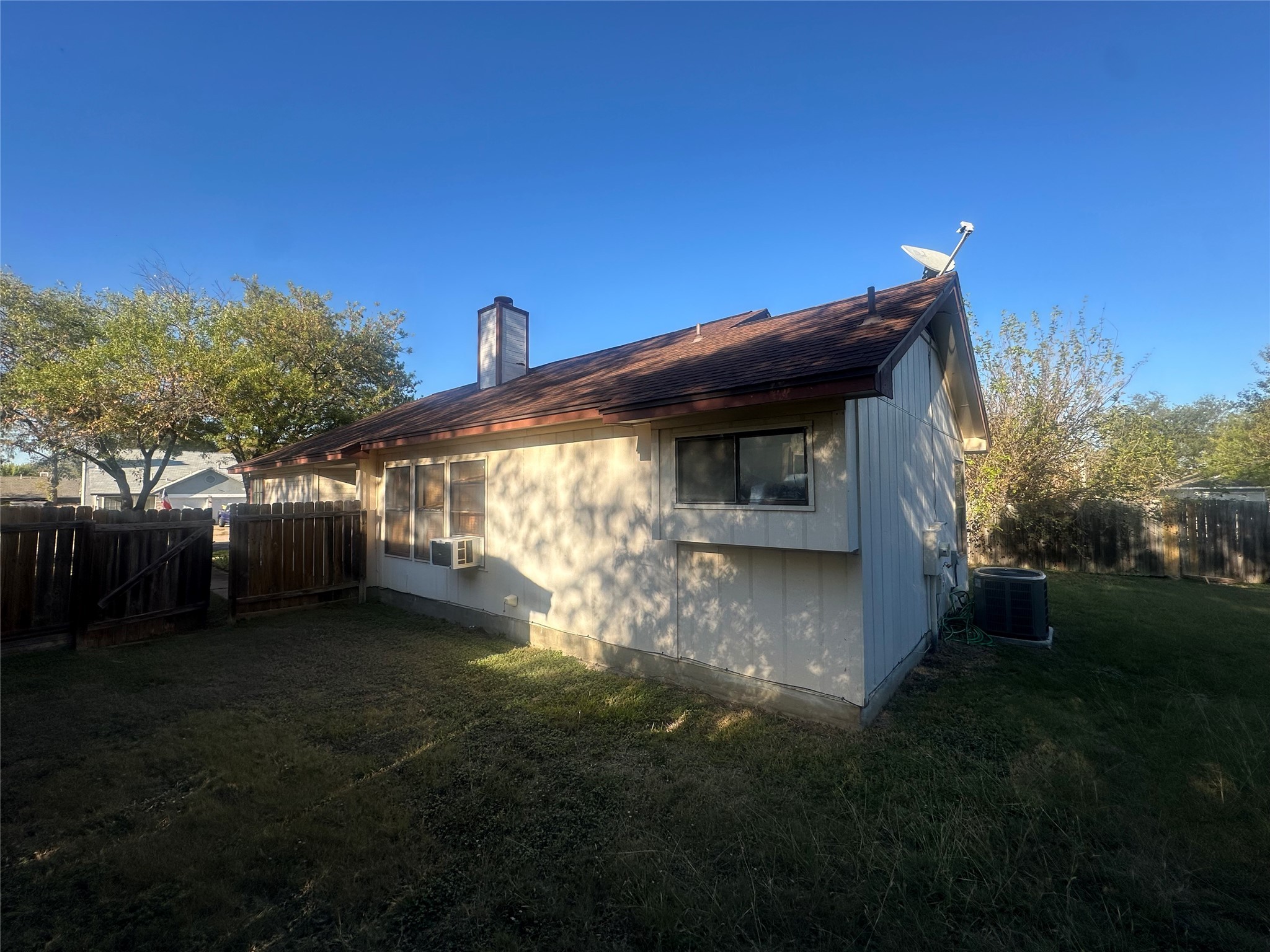 903 Greenbriar Loop Round Rock, TX 78664 - Photo 16 of 19 a view of a house with a yard