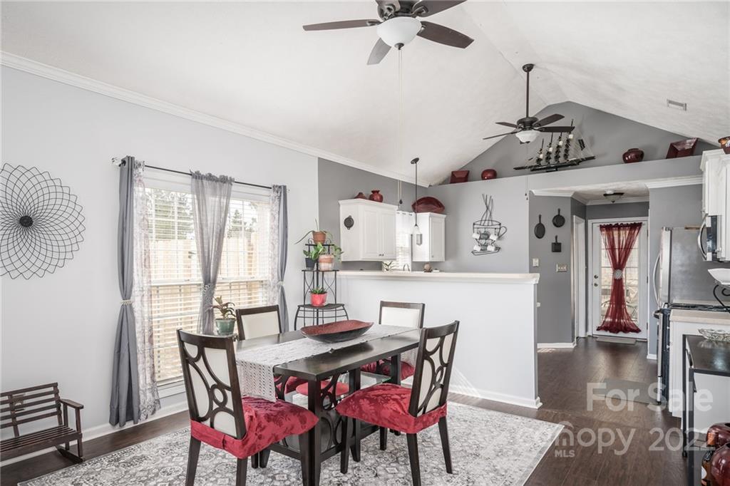 163 Trillium Road Columbia, SC 29229 - Photo 8 of 22 a view of a dining room with furniture