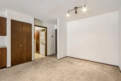 $155,000 | 5200 South Tuckaway Boulevard, Unit 107A, Greenfield, WI 53221