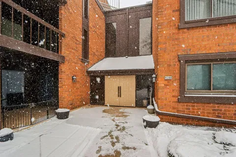 $155,000 | 5200 South Tuckaway Boulevard, Unit 107A, Greenfield, WI 53221