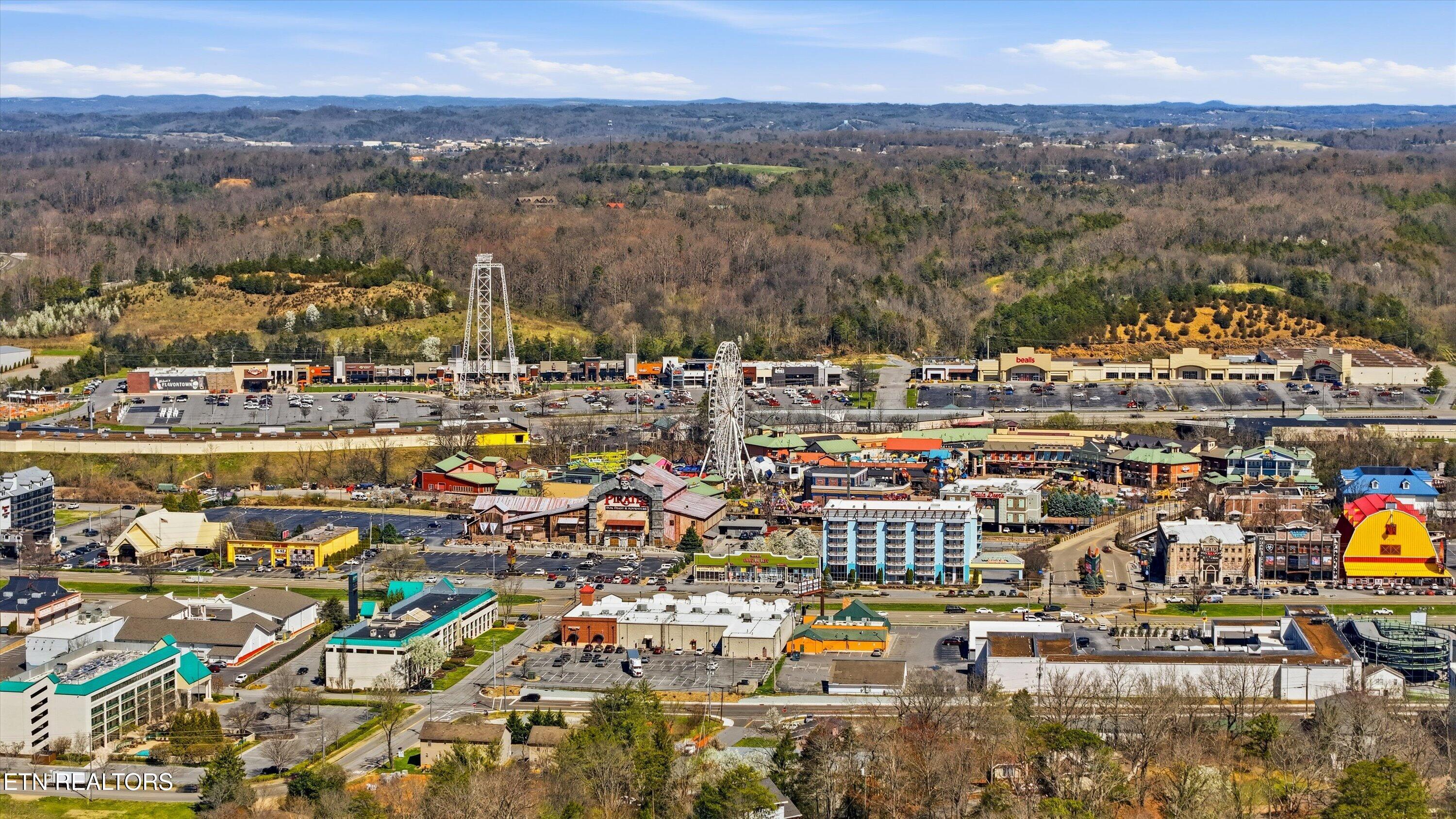591 Warbonnet Way Pigeon Forge, TN 37863 - Photo 42 of 44 10 Minutes to Pigeon Forge