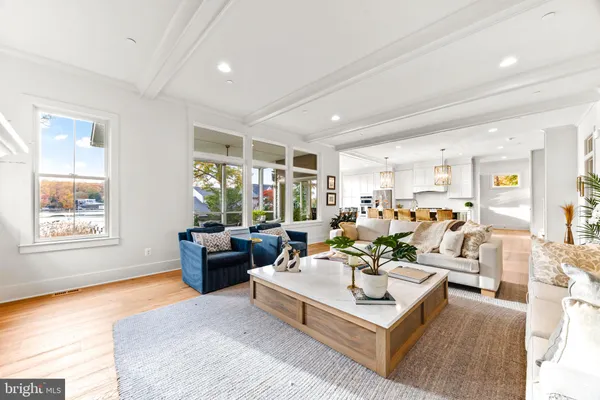 $3,495,000 | 90 East Lake Drive, Annapolis, MD 21403