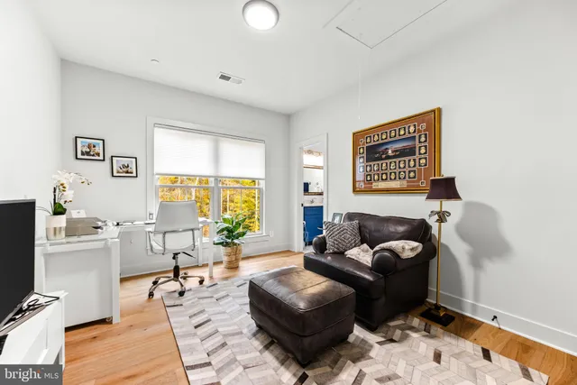 $3,795,000 | 90 East Lake Drive, Annapolis, MD 21403