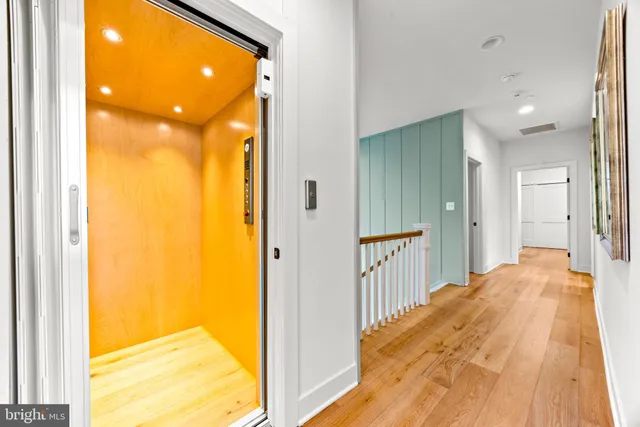 $3,795,000 | 90 East Lake Drive, Annapolis, MD 21403