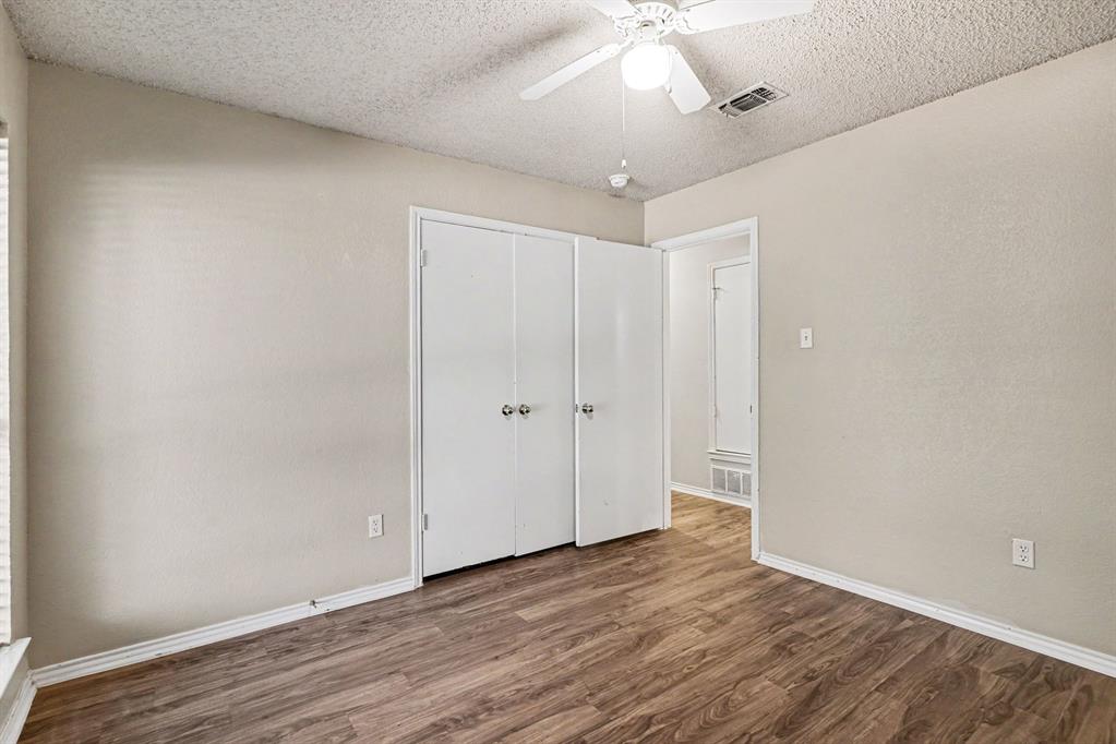 2608 Green Ridge Street Fort Worth, TX 76133 - Photo 17 of 25