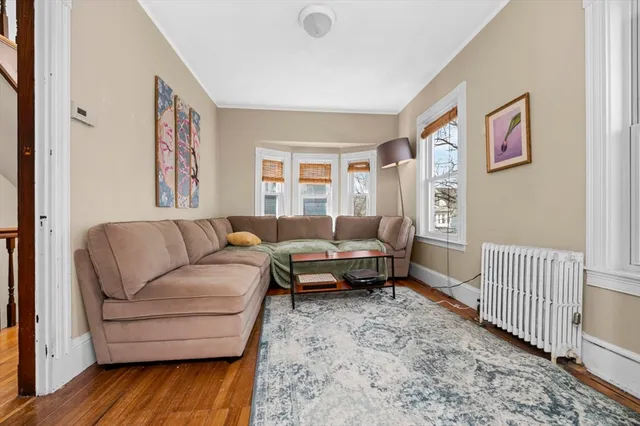 $3,500 | 28 Magnolia Street, Unit 2, Arlington, MA 02474