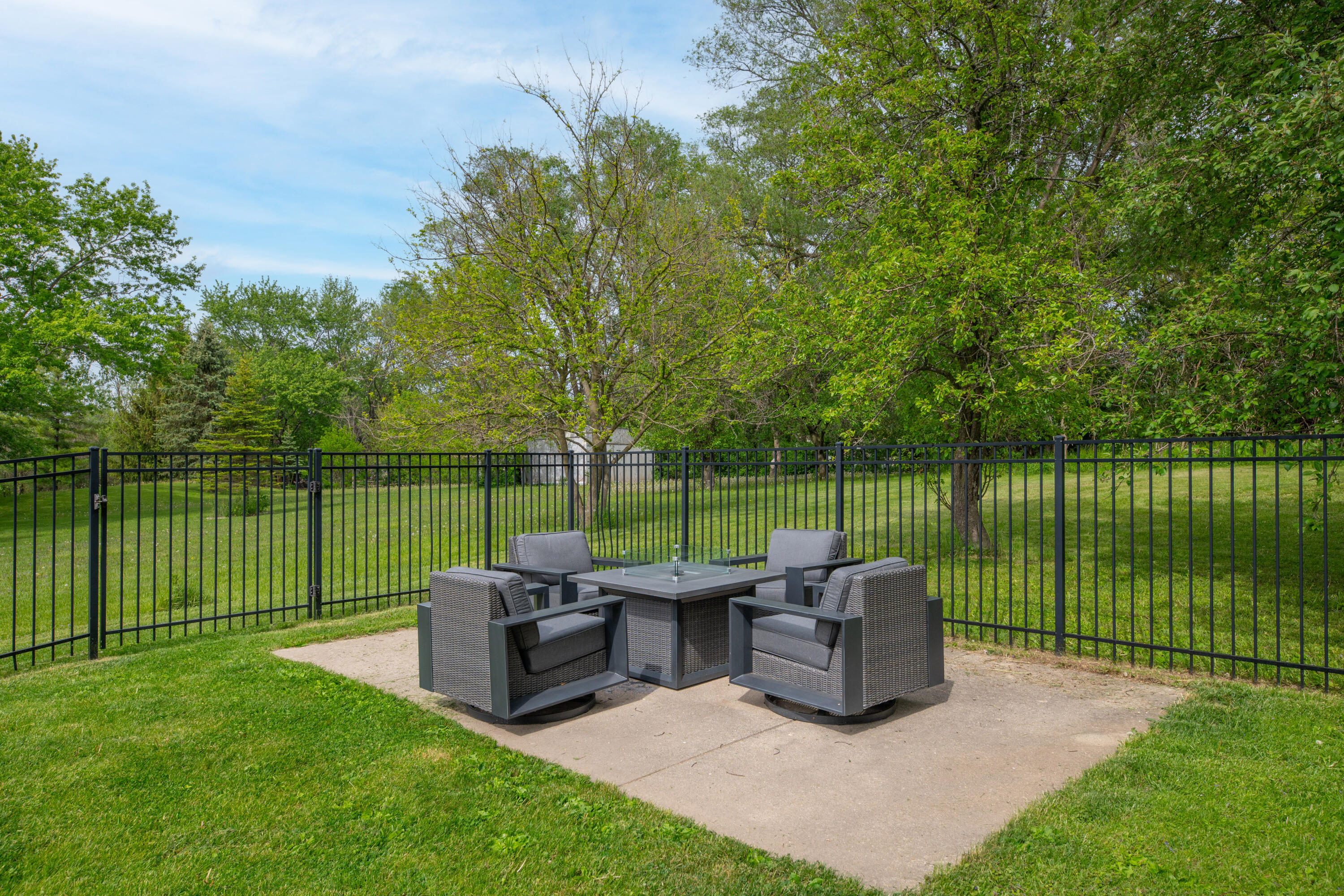 W220N9740 Amy Belle Road Germantown, WI 53017 - Photo 34 of 36 Patio