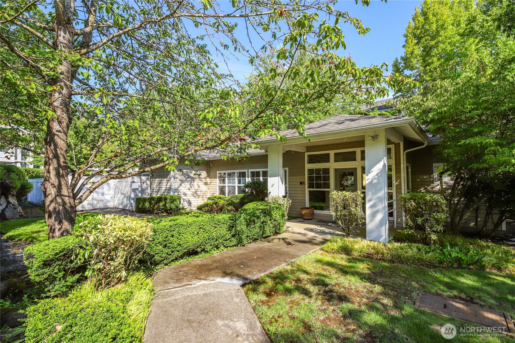 801 Rainier Avenue North, Unit E325 Renton, WA 98057 - Photo 9 of 14