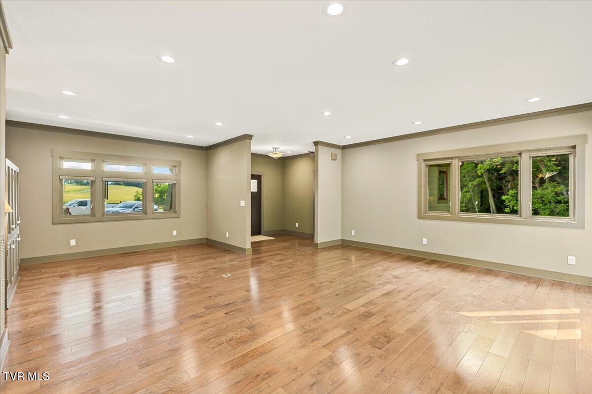 375 Middle Creek Road Afton, TN 37616 - Photo 17 of 119 05-128A1494