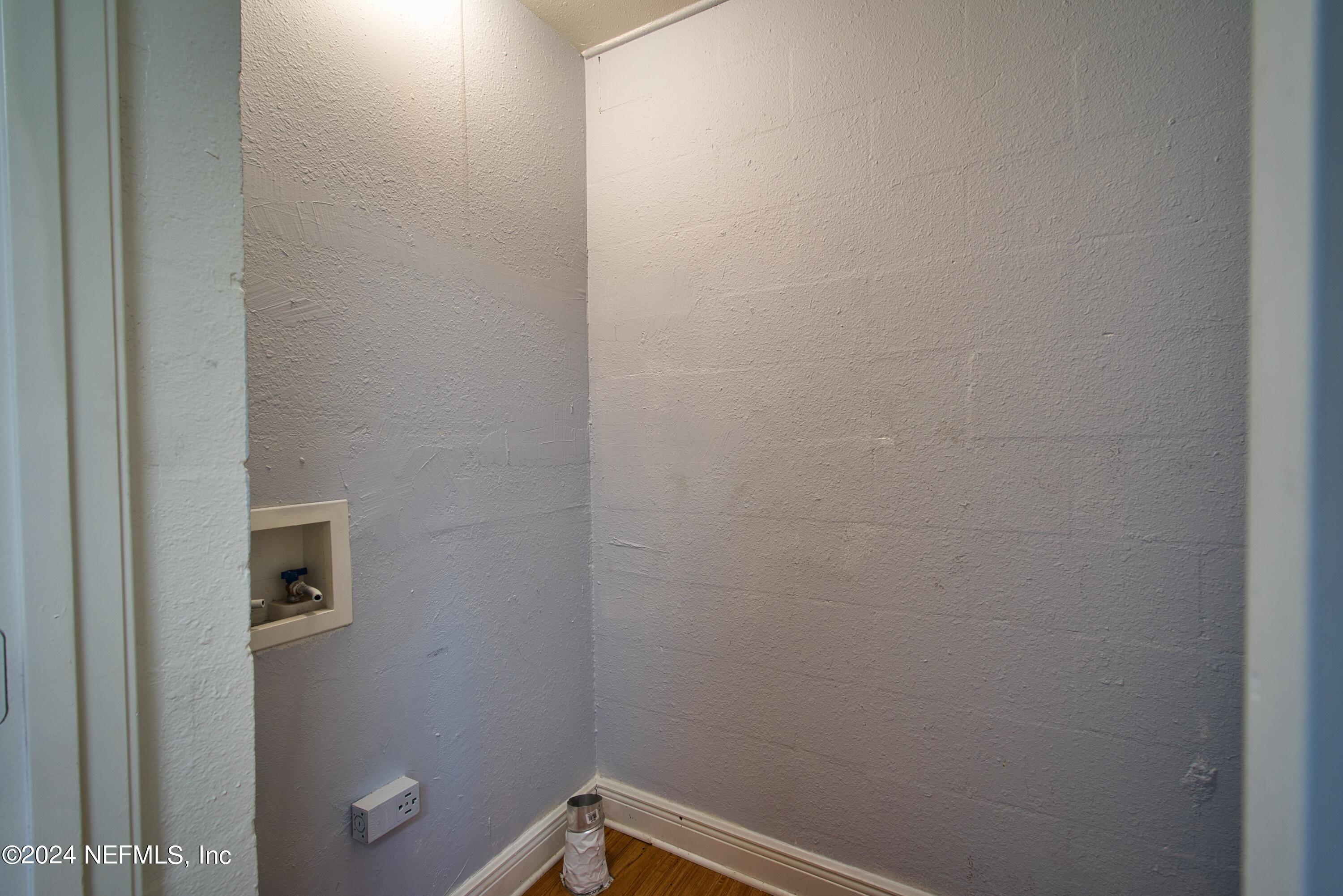 2036 Inwood Terrace, Unit B Jacksonville, FL 32207 - Photo 37 of 38 JAXREP_2036_Inwood_Terr_Unit_B_18