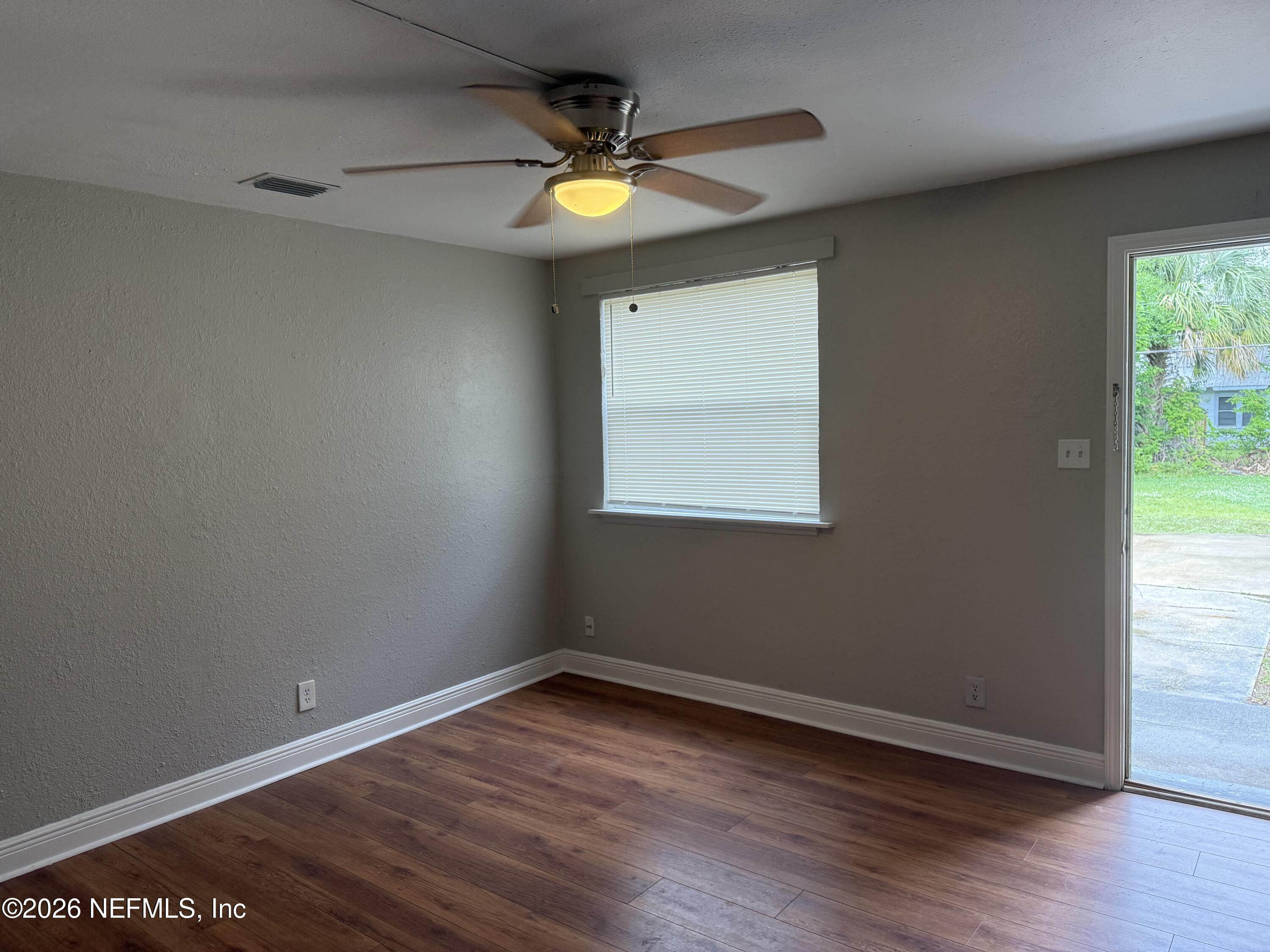 2036 Inwood Terrace, Unit B Jacksonville, FL 32207 - Photo 4 of 20 IMG_5845