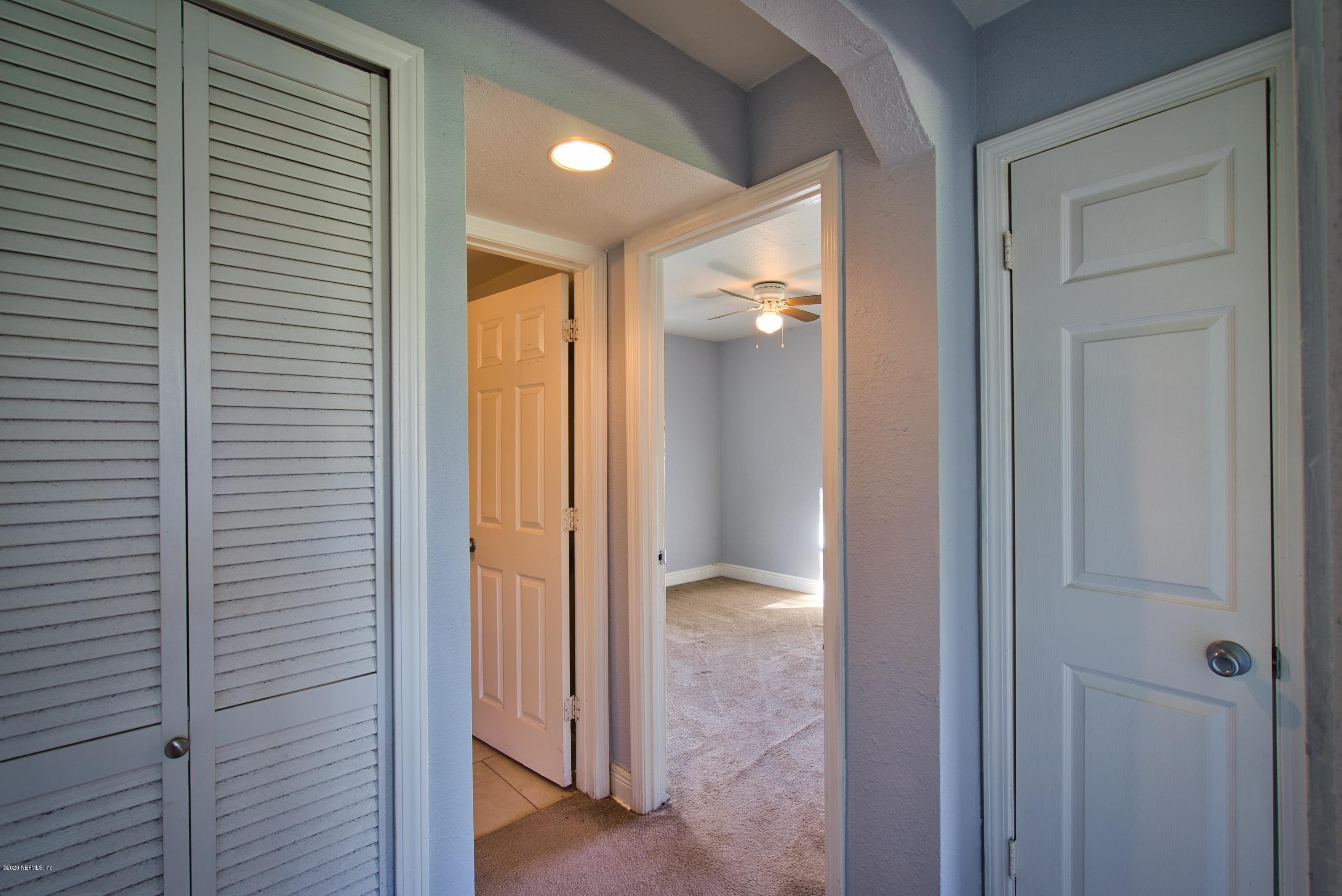 2036 Inwood Terrace, Unit B Jacksonville, FL 32207 - Photo 10 of 38 JAXREP_2036_Inwood_Terr_Unit_B_10