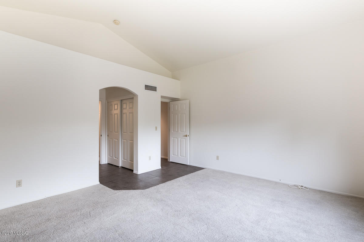 8172 East Quartz Ridge Drive Tucson, AZ 85715 - Photo 19 of 39